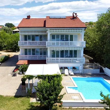 Apartments Gorancica Malinska Exterior photo
